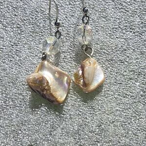 PEARL EARRINGS